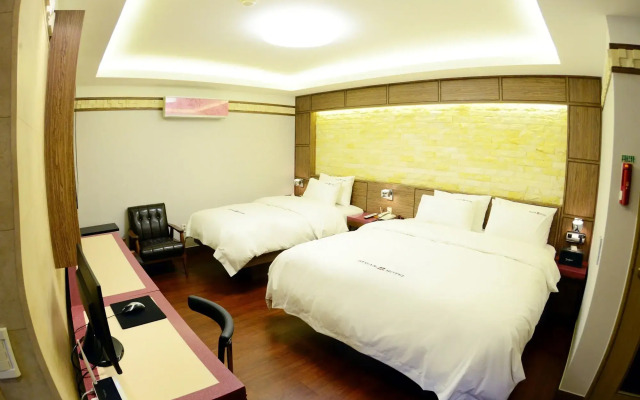 Sugar Hotel