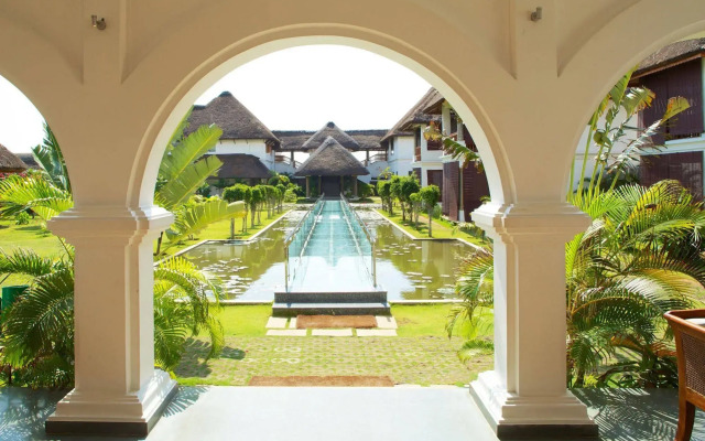 Le Pondy Beach & Lake Resort