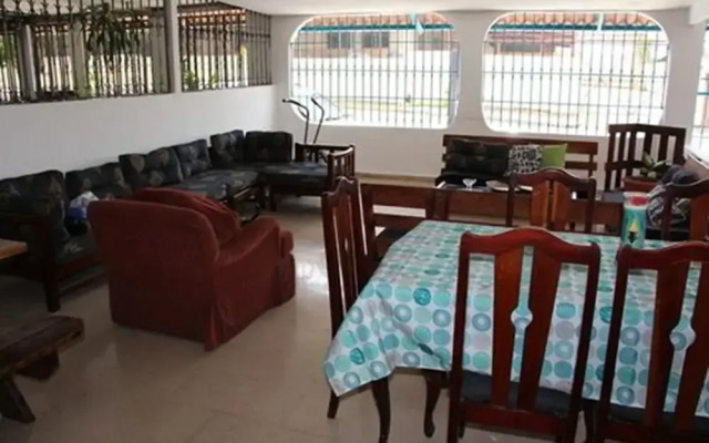 Los Panas Hostel