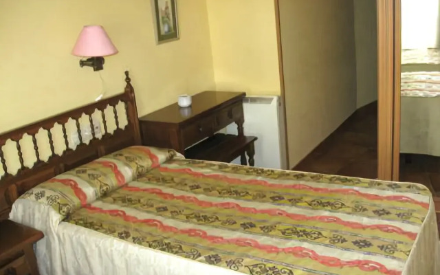 Hostal Casais