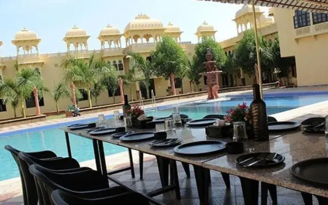 Fabhotel Prime The Kushal Bagh Palace