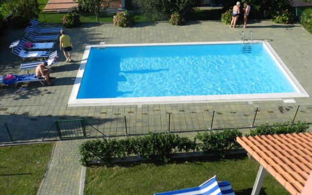 Residence Girasole Casa Rossa B