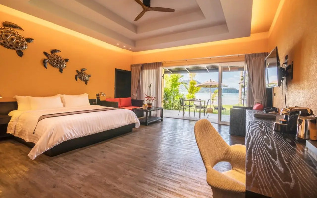 Peninsula Beach Resort