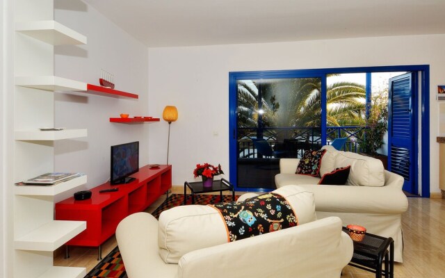 Comfortable Apartment in Arrecife With Terrace