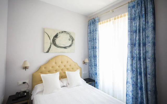 Casa de la Merced Suites