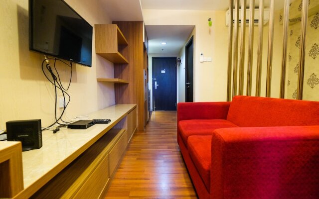 Comfy Studio Apartment at Tamansari The Hive By Travelio