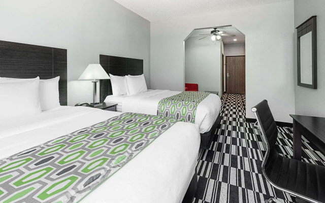 Holiday Inn Express and Suites Sulphur Springs by IHG