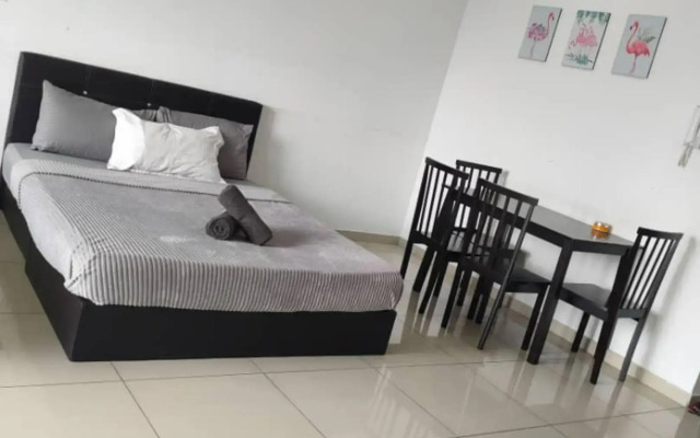 Happy Holiday Suite @ I-City