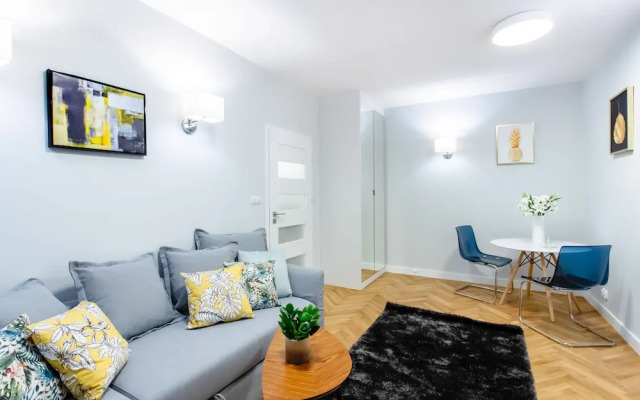 Copernicus Museum Apartment ClickTheFlat