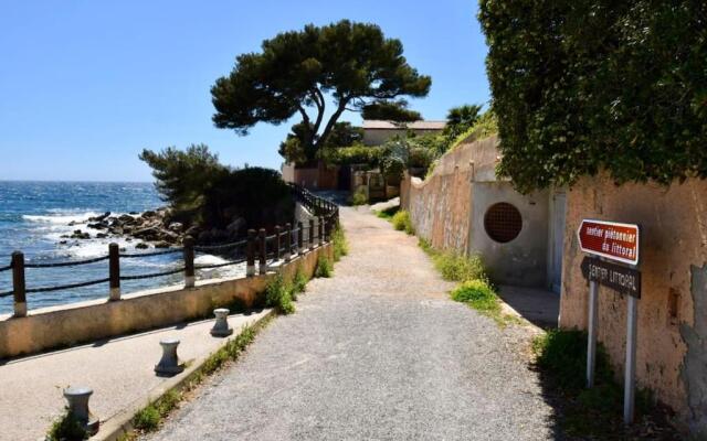 Beach Walk Grand studio Climatisé, place de parking, piscine
