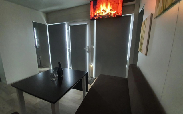 Roof Apartment ART-PE