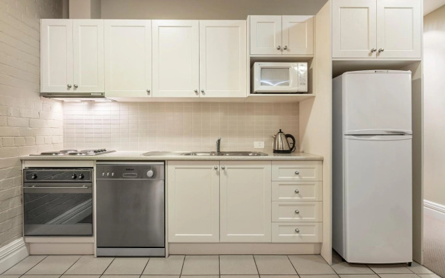 Launceston Central Apartment Hotel