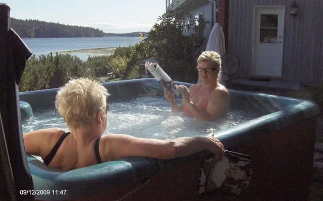 Beach House Salt Spring