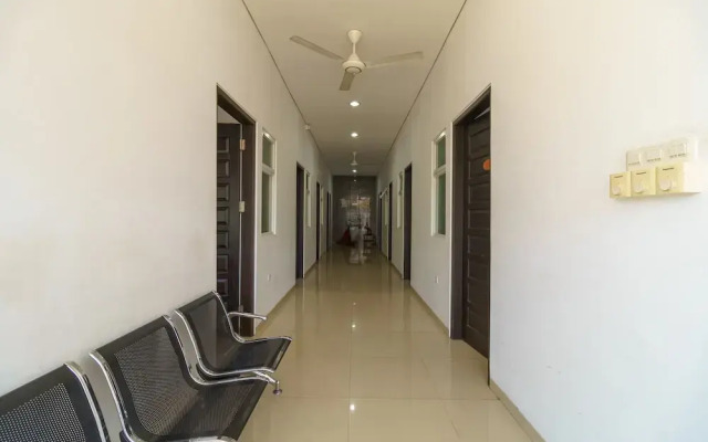 RedDoorz near Jembatan Siti Nurbaya Padang