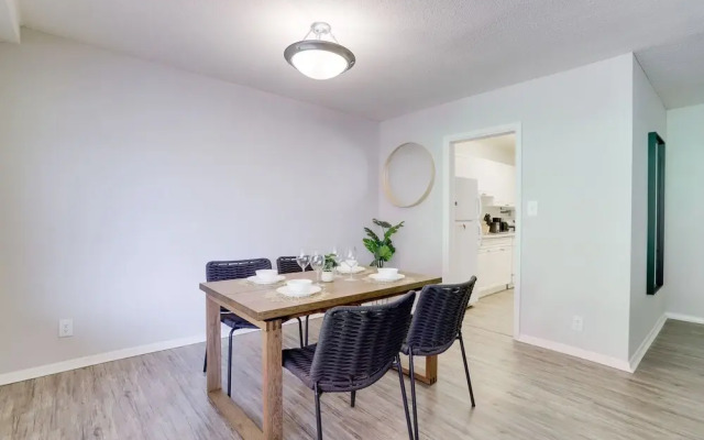 Exclusive Condo with Gym in Crystal City