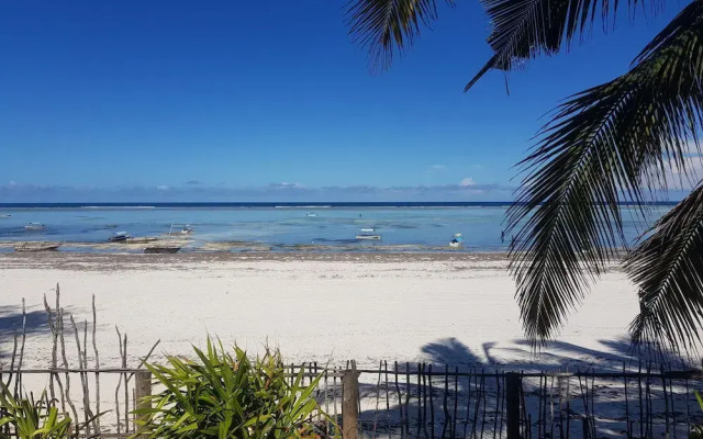 "room in Guest Room - Romantic Room With Access to Beach Ideal for 2 Guests, in Kigomani, Zanzibar"