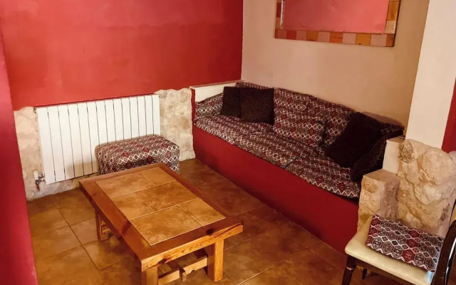 Pinoso/ubeda House With 6 Bedrooms