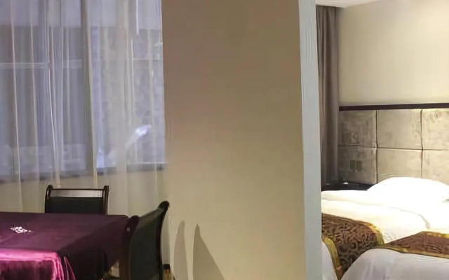 Zun Huang Hotel