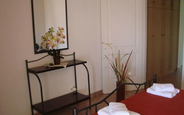 Christianna Studios