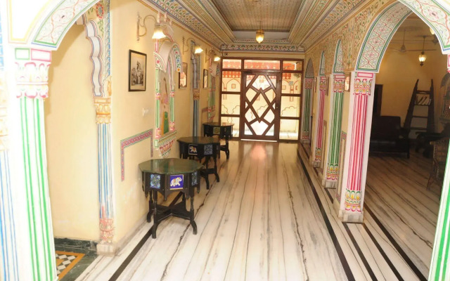 Hotel Sajjan Niwas