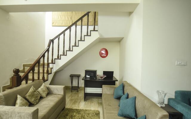 OYO 16618 Town Pride Hut