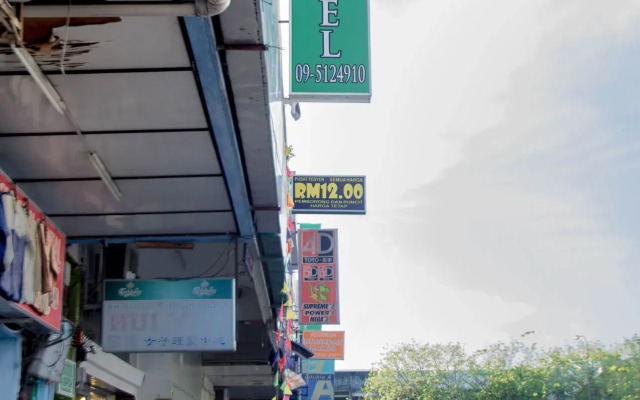 Oyo 89442 24 Seven Hotel