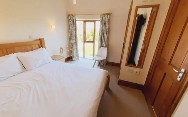 The Victorian Barn self catering holidays with pool & hot tubs