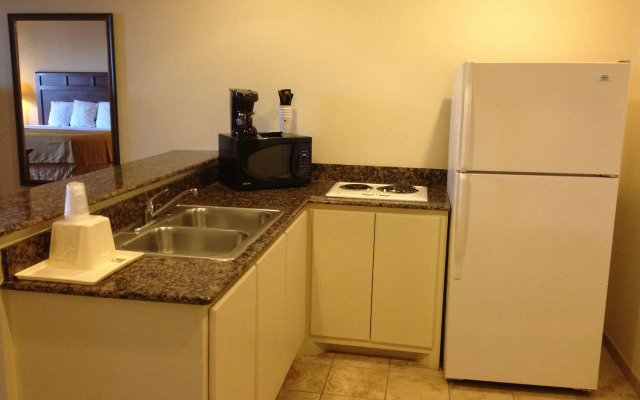 Best Western Lockhart Hotel & Suites