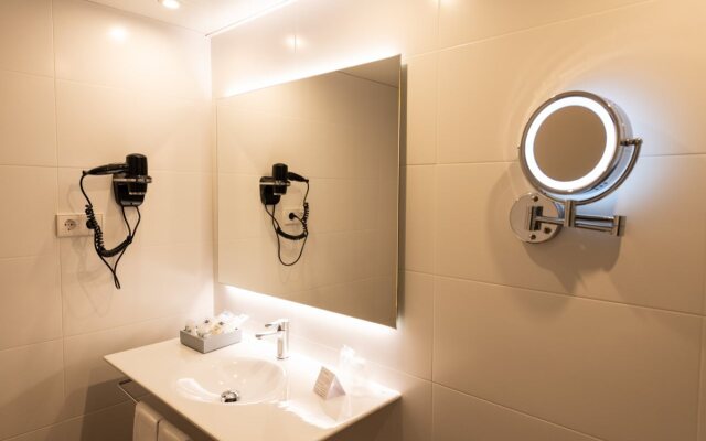 Atenea Rekord Suites