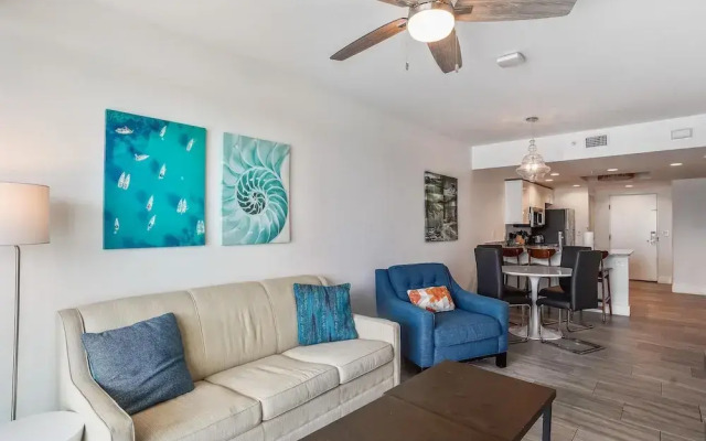 Oceana 204 East