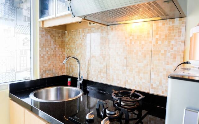 Minimalist Studio Green Pramuka Apartment