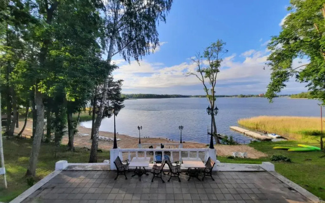 TRAKŲ SLĖNIS svečių namai "Trakai Walley" lake view Guest House