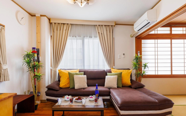 Naha Gajumaru Apartment Hotel 301 – Hotel Rooms – Naha