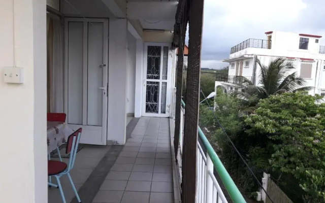 Bano Tourist Residence - 650 meters from Grand Bay Beach
