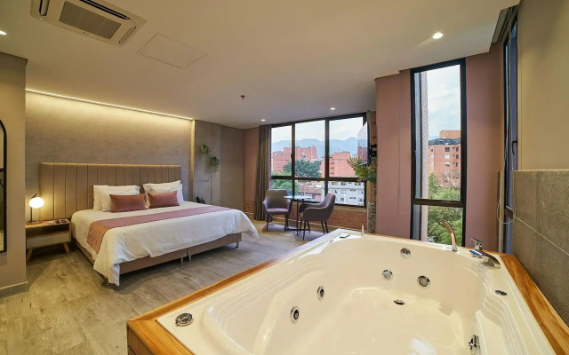 Eutopiq Hotel