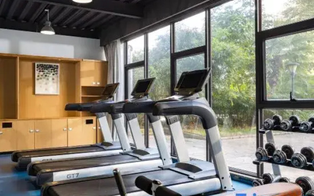 Orange Seasons International Hotel