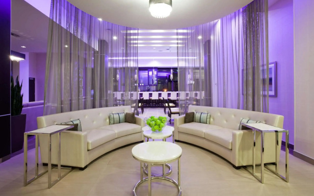 The Hollis Halifax a DoubleTree Suites by Hilton Hotel