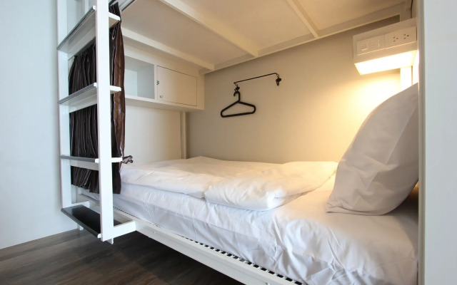 Diff Hostel