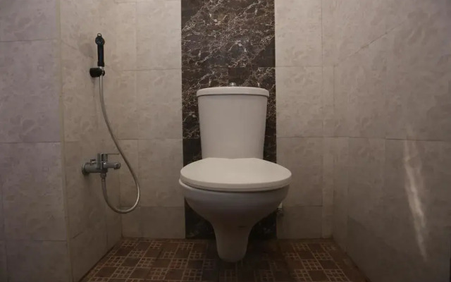 OYO 10222 Hotel Anbu Park
