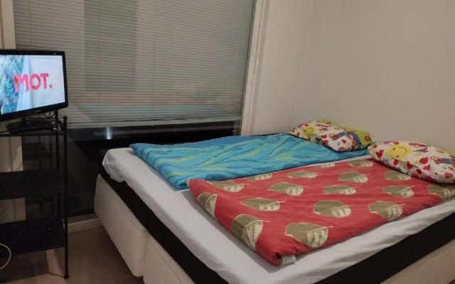 Helsinki Private-Yksityinen-Частный Room in Shared Flat among Centre-University-BusTrainStation