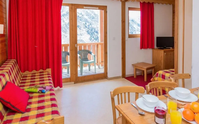 Carefully furnished apartment near the piste and Valmeinier