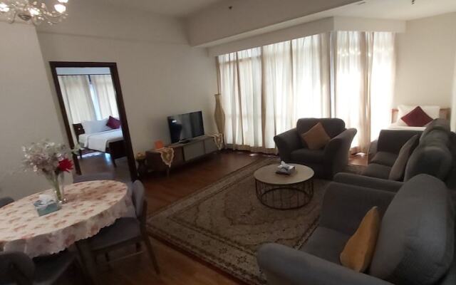 Times Square by Rihanna Service Suite