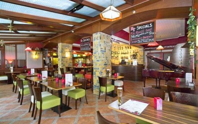 Rowantree Hotel