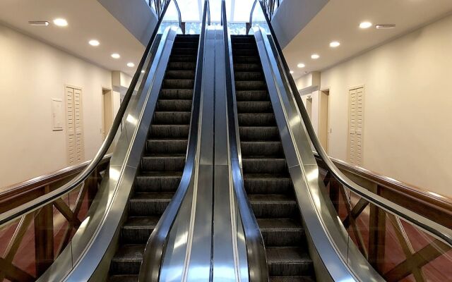 Center Suíço Flats e Shopping