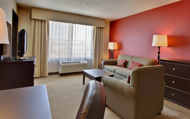Holiday Inn & Suites Bakersfield by IHG