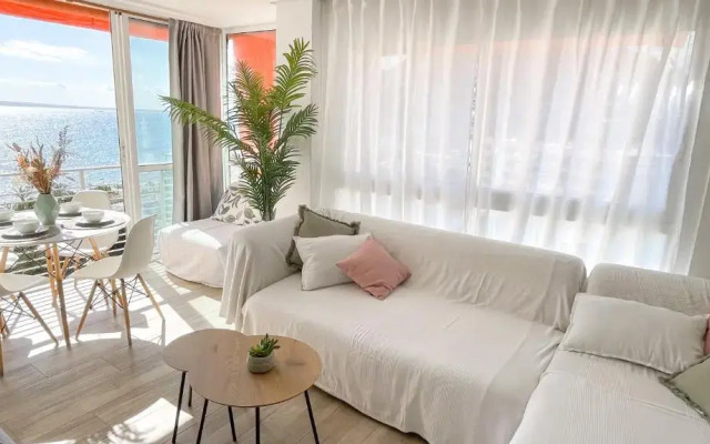 Apartamento en 1ª línea con piscina