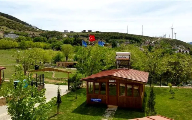 Varlibaş Uyku Sarayi