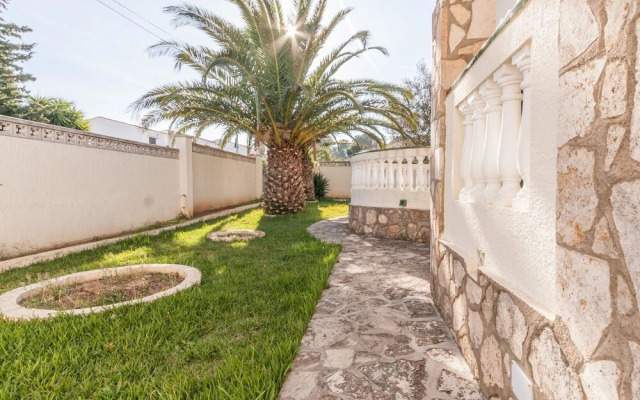 Sun-kissed Villa in L'escala With Swimming Pool