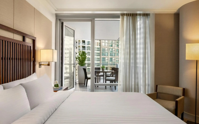 Hyatt Vancouver Downtown Alberni Hotel