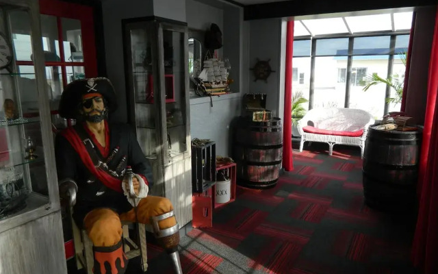 Le Pirate Motel & Camping
